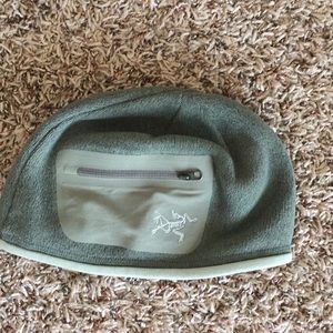 Arc’teryx beanie